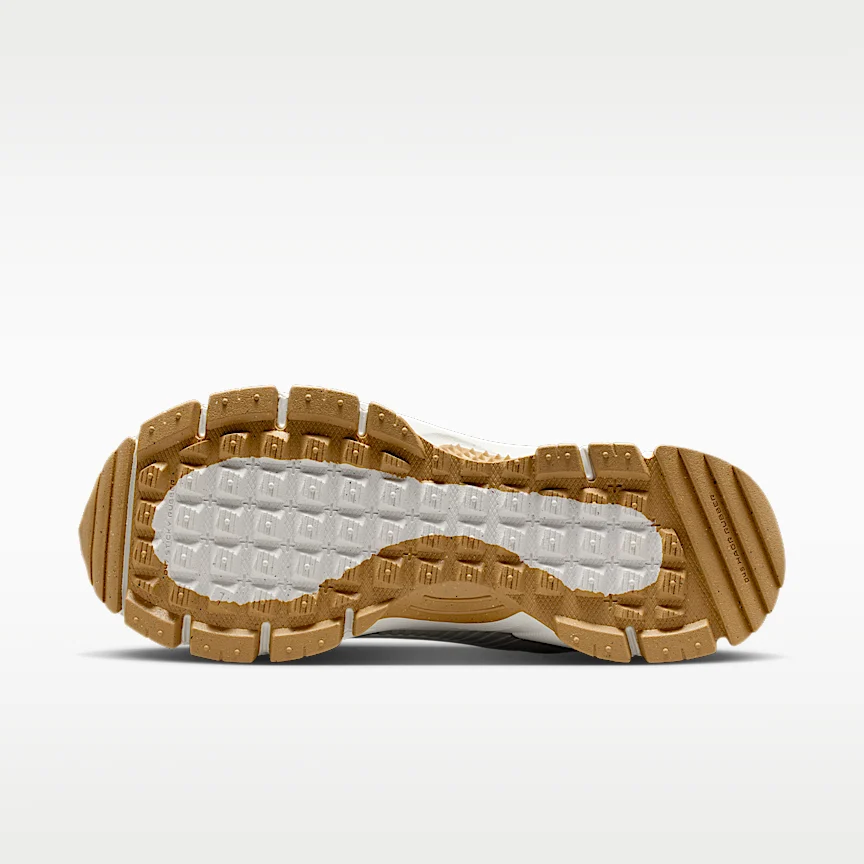NIKE Zoom Vomero Roam — Women's Winterized Shoes - Image 2
