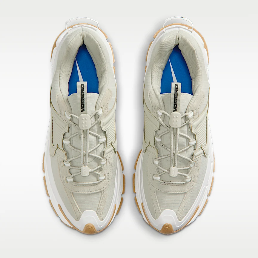 NIKE Zoom Vomero Roam — Women's Winterized Shoes - Image 4