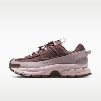 NIKE Zoom Vomero Roam — Women's Winterized Shoes