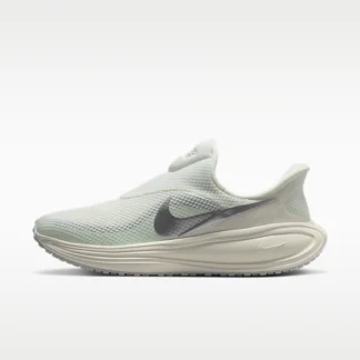 NIKE レボリューション 8 イージーオン — ウィメンズ ロードランニングシューズ