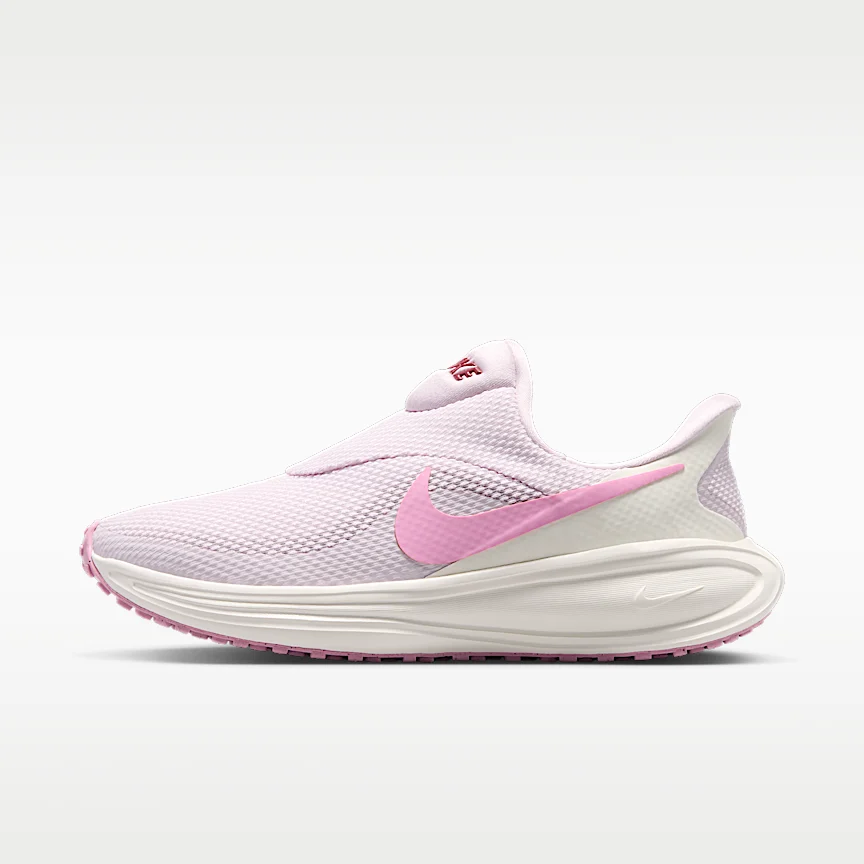 NIKE レボリューション 8 イージーオン — ウィメンズ ロードランニングシューズ