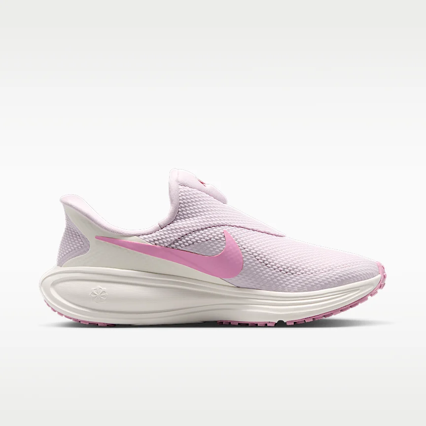 NIKE レボリューション 8 イージーオン — ウィメンズ ロードランニングシューズ - Image 3