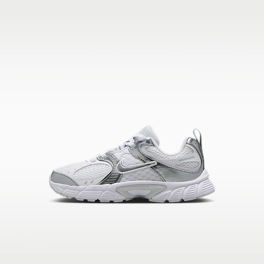 NIKE V5 RNR — リトルキッズシューズ