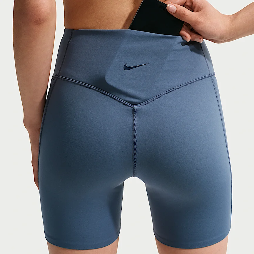 NIKE ユニバーサ — ウィメンズ ハイウエスト 13cm バイカーショートパンツ フロントシームなし - Image 6