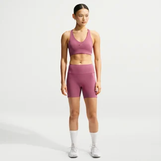 NIKE ユニバーサ — ウィメンズ ハイウエスト 13cm バイカーショートパンツ フロントシームなし