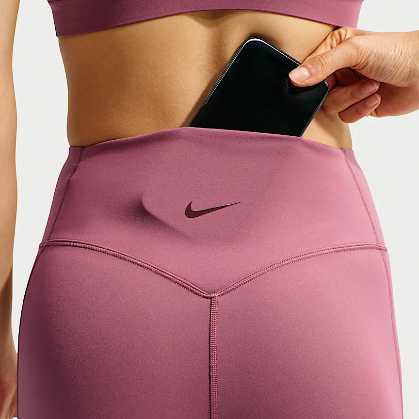 NIKE ユニバーサ — ウィメンズ ハイウエスト 13cm バイカーショートパンツ フロントシームなし - Image 7