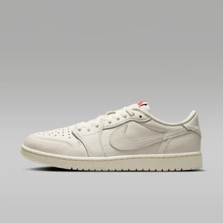 NIKE エア ジョーダン 1 レトロ LOW — メンズシューズ