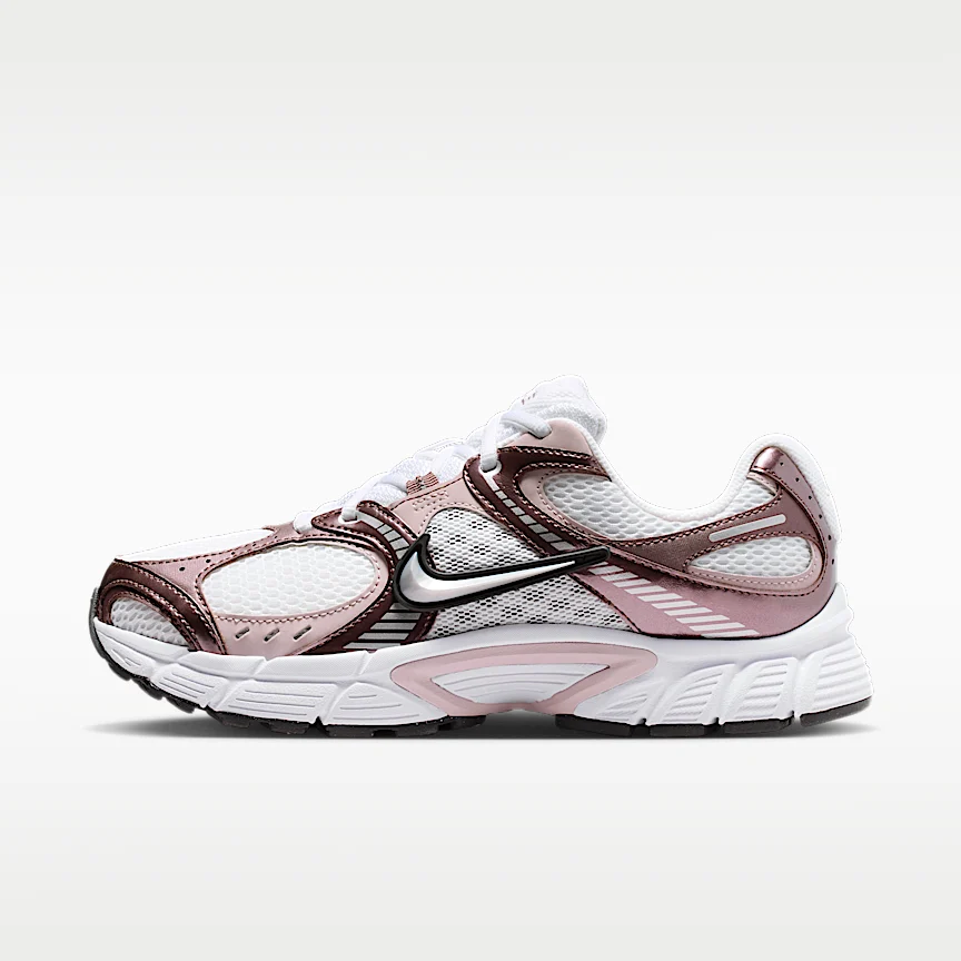 NIKE V5 RNR — Women's Shoes with Reflective Accents