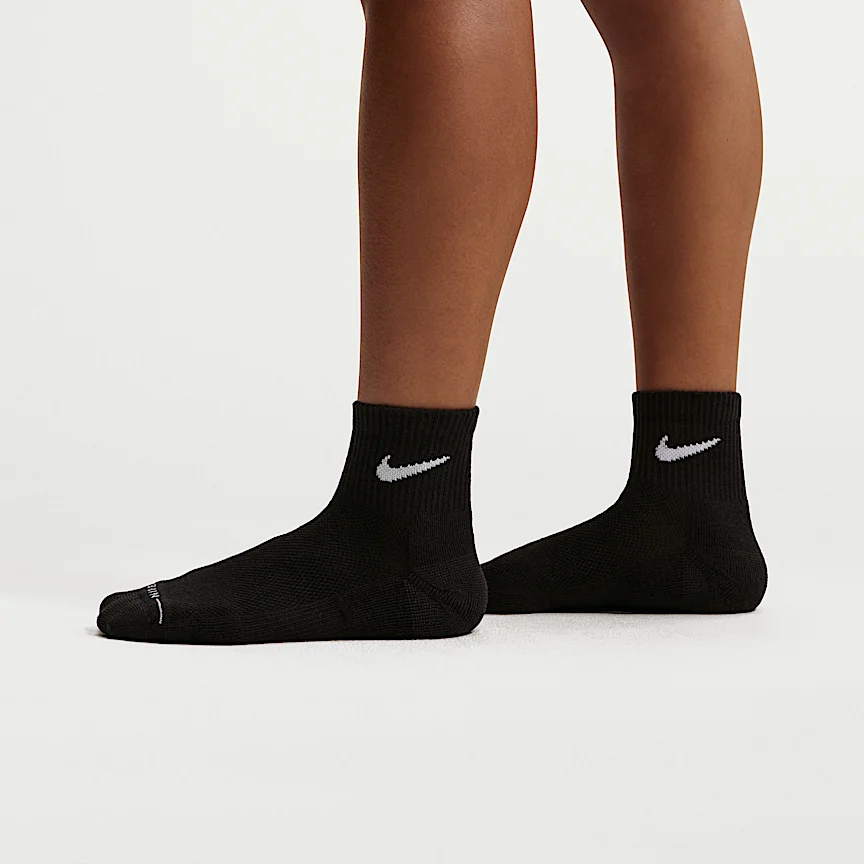 NIKE Everyday Elevated — Ankle Socks (3 Pairs) - Image 3
