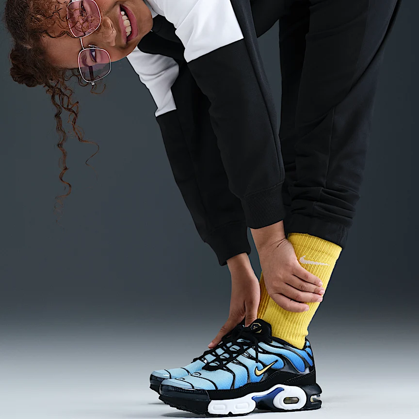 NIKE Sportswear — Junior Dri-FIT Track Sutsu - Image 7