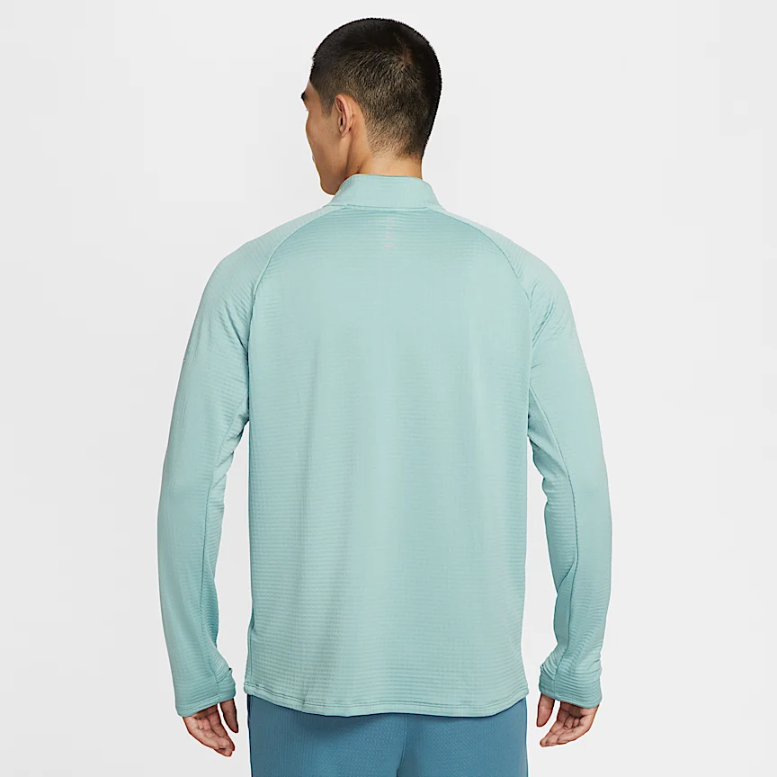 NIKE Stride — Men's Therma-FIT Repel Winta Rise Do 1/2 Zip Running Top - Image 2