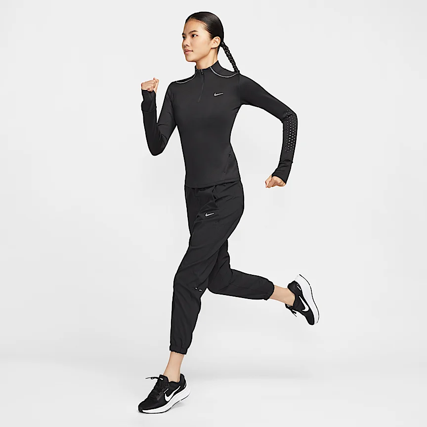 NIKE スウィフト — ウィメンズ Therma-FIT ADV 1/4ジップ ランニングトップ リフレクティブ (再帰反射) デザインのアクセント付き - Image 8