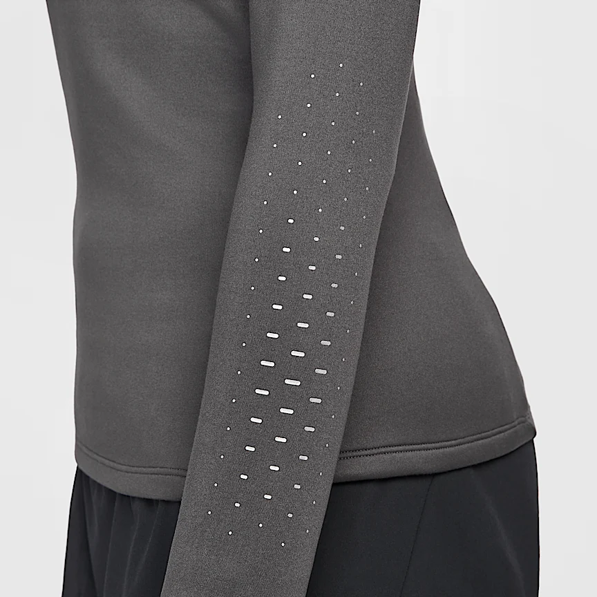 NIKE Swift — Women's Therma-FIT ADV 1/4Zip Running Top Rifurekutibu (再帰反射) DeTheInのAkusento付き - Image 6