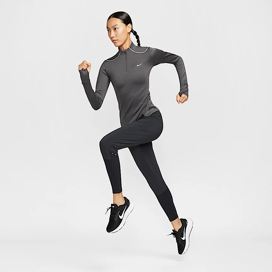 NIKE Swift — Women's Therma-FIT ADV 1/4Zip Running Top Rifurekutibu (再帰反射) DeTheInのAkusento付き - Image 8