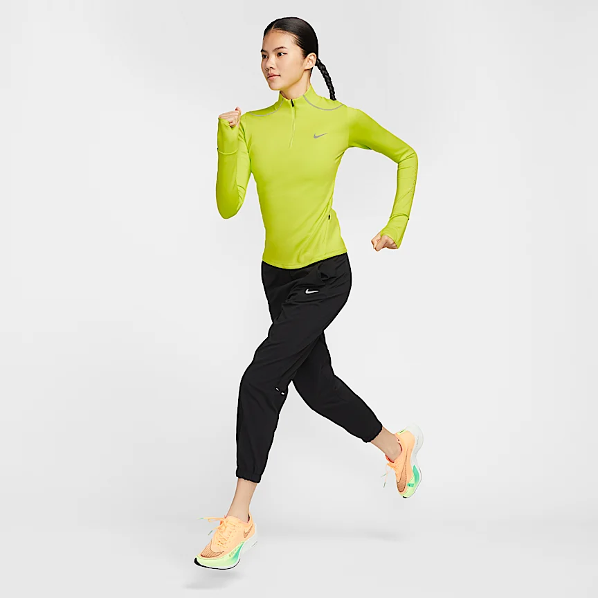 NIKE スウィフト — ウィメンズ Therma-FIT ADV 1/4ジップ ランニングトップ リフレクティブ (再帰反射) デザインのアクセント付き - Image 8