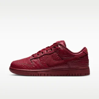 NIKE Dunk Low — Women's Shoes