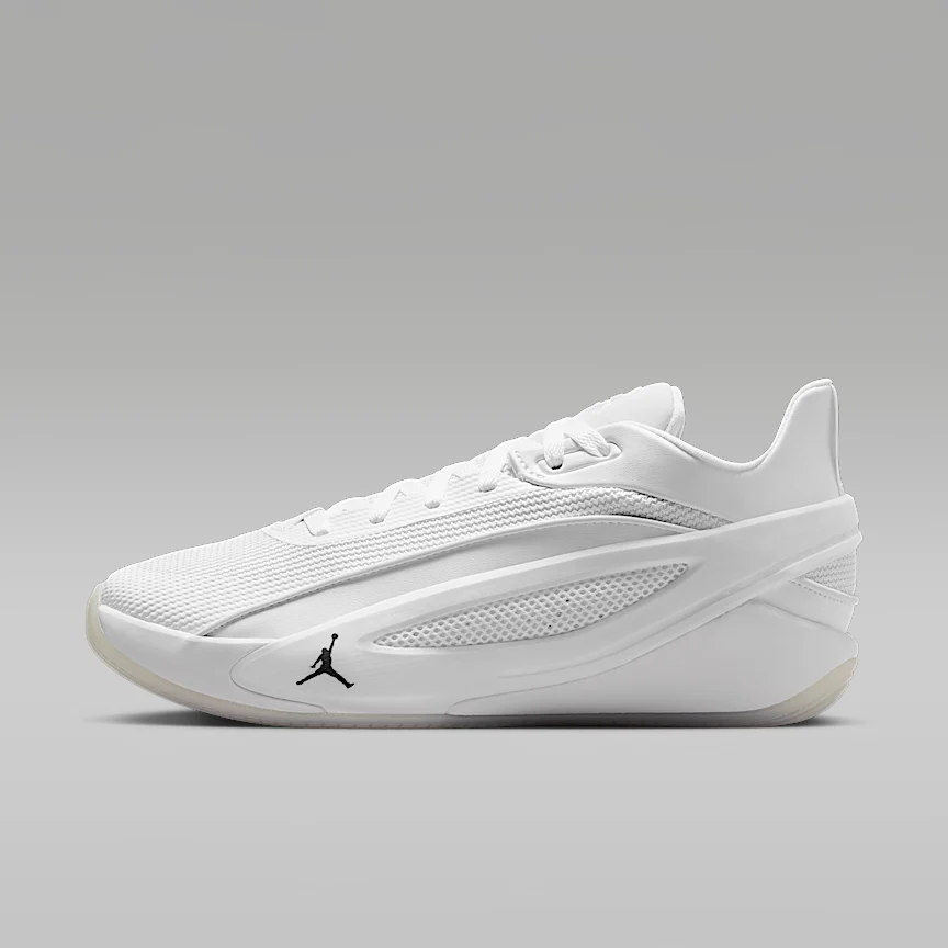 NIKE ルカ5 — バスケットボールシューズ