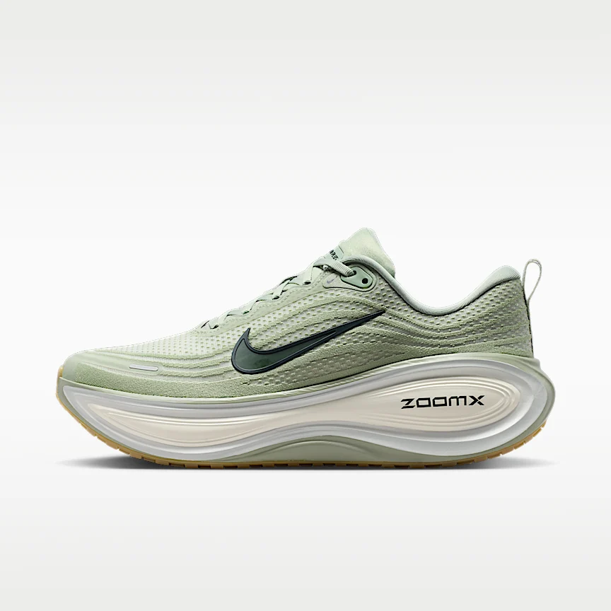 NIKE Vomero Plus — Men's Road Running Shoes