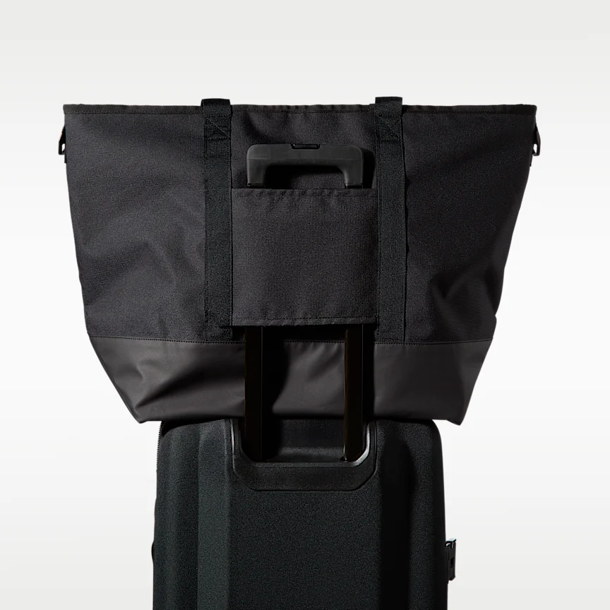 NIKE Heritage Eugene — Tote Bag (63L) - Image 7