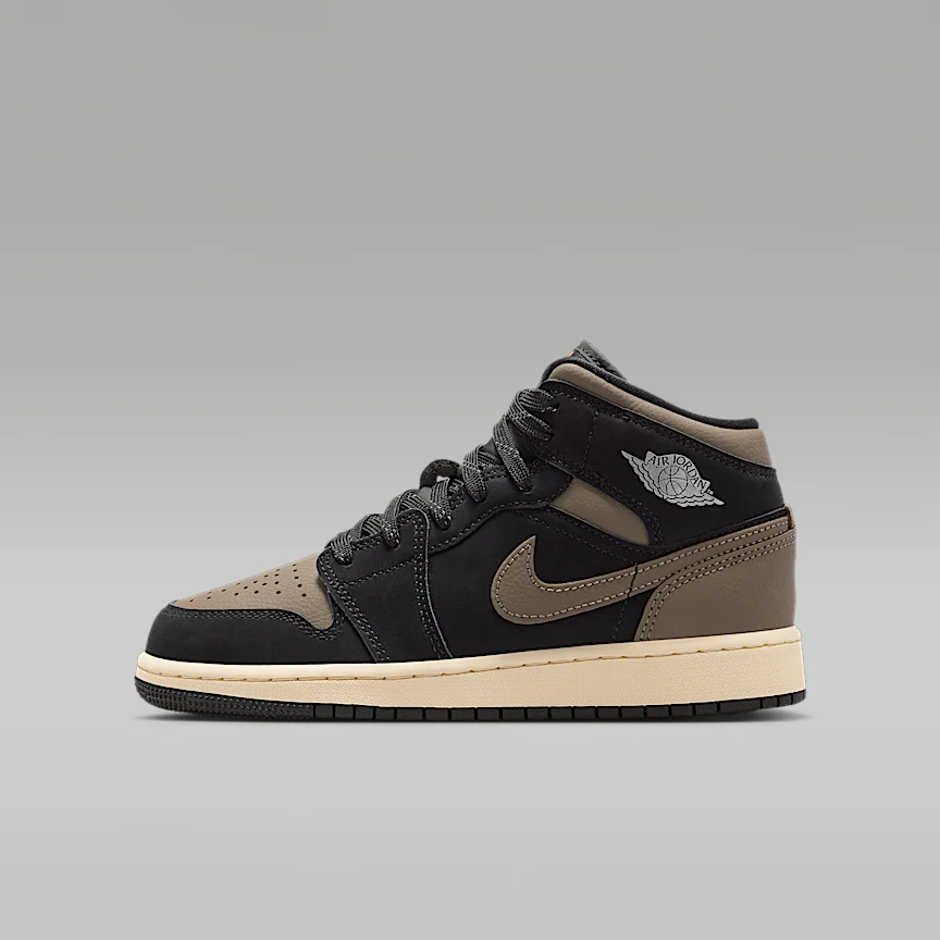 NIKE Air Jordan 1 MID SE — Junior Shoes