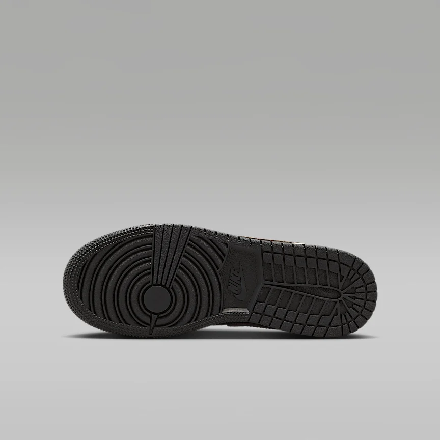 NIKE Air Jordan 1 MID SE — Junior Shoes - Image 2