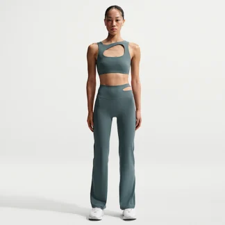 NIKE ゼンビー — ウィメンズ ハイウエスト フレアード レギンス