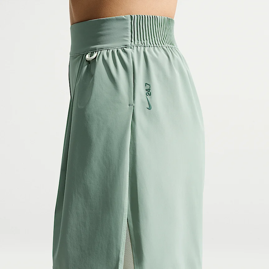 NIKE 24.7 PerfectStretch — ウィメンズ Dri-FIT ハイウエスト ショートパンツ - Image 3