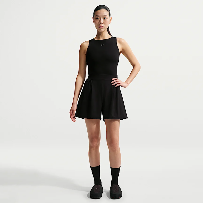 NIKE 24.7 PerfectStretch — ウィメンズ Dri-FIT ハイウエスト ショートパンツ