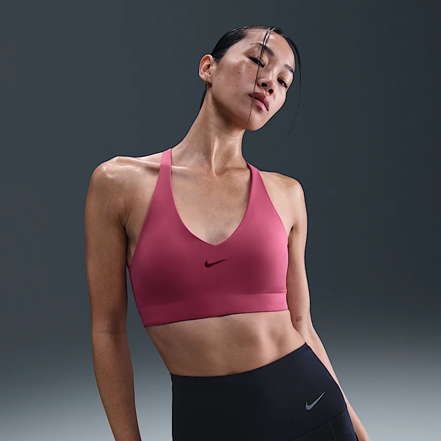 NIKE ユニバーサ — ウィメンズ ミディアムサポート パッディド スポーツブラ