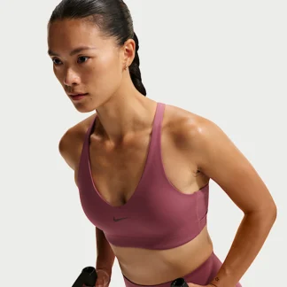 NIKE ユニバーサ — ウィメンズ ミディアムサポート パッディド スポーツブラ