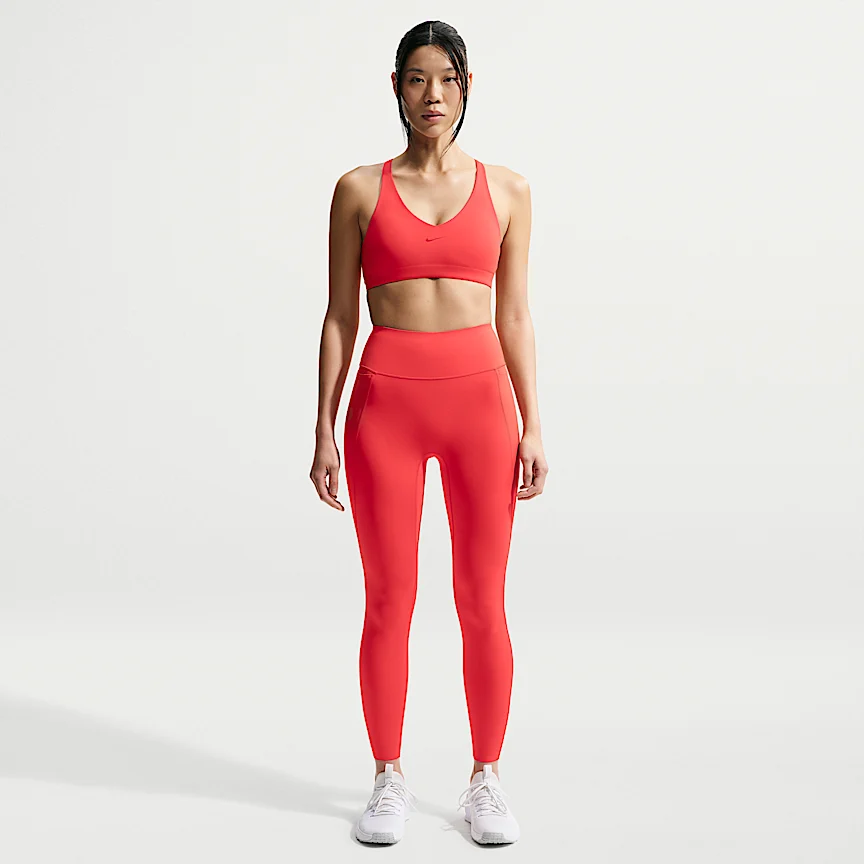 NIKE ユニバーサ — ウィメンズ ミディアムサポート パッディド スポーツブラ - Image 4