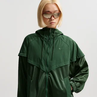 NIKE Sportswear — Women's Oversized Windrunner Jacket