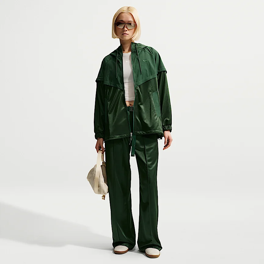 NIKE Sportswear — Women's Oversized Windrunner Jacket - Image 4