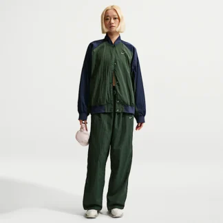 NIKE スポーツウェア — ウィメンズ ルーズ ハイウエスト パラシュート パンツ