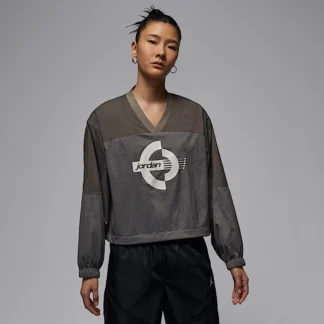NIKE Jordan Brooklyn — Women's Woven Long-Sleeve Graphic Pullover