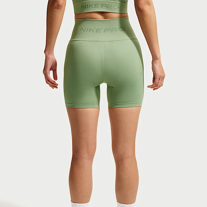 NIKE プロ シームレス — ウィメンズ Dri-FIT ハイウエスト 13cm バイカーショートパンツ - Image 3