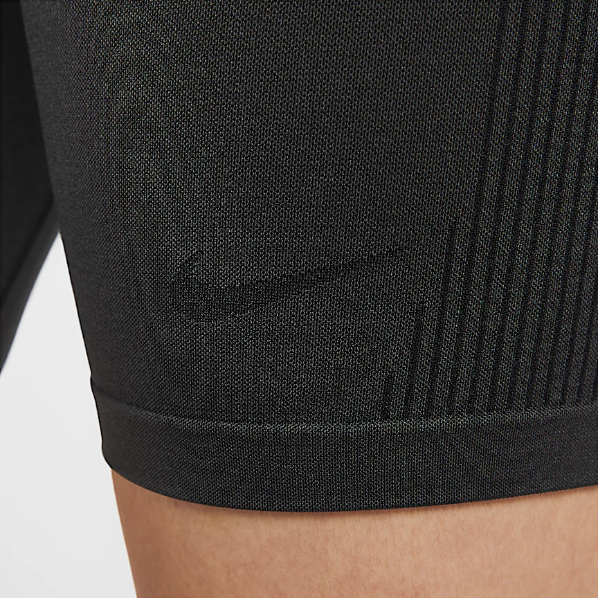 NIKE プロ シームレス — ウィメンズ Dri-FIT ハイウエスト 13cm バイカーショートパンツ - Image 6