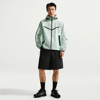 NIKE テック ヘリオス — メンズ Dri-FIT ショートパンツ