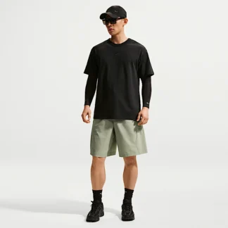 NIKE テック ヘリオス — メンズ Dri-FIT ショートパンツ