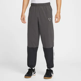 NIKE Strike＋ — Men's Repel Soccer Pants