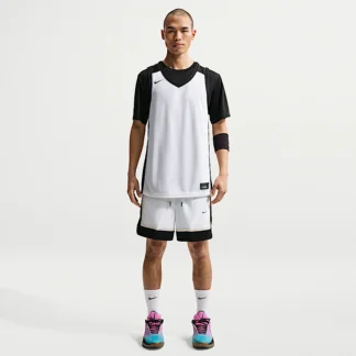 NIKE スタンダード イシュー — メンズ Dri-FIT 15cm バスケットボールショートパンツ