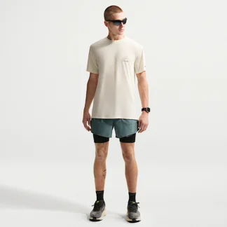 NIKE ストライド — メンズ Dri-FIT 13cm ランニングショートパンツ (インナー付き)
