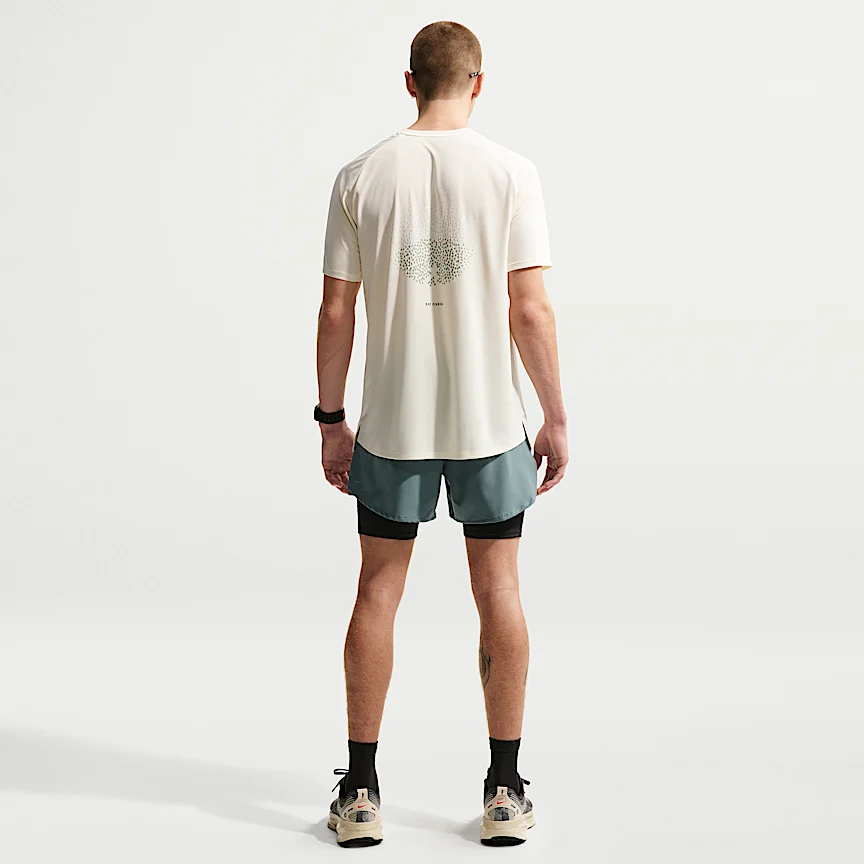 NIKE ストライド — メンズ Dri-FIT 13cm ランニングショートパンツ (インナー付き) - Image 5