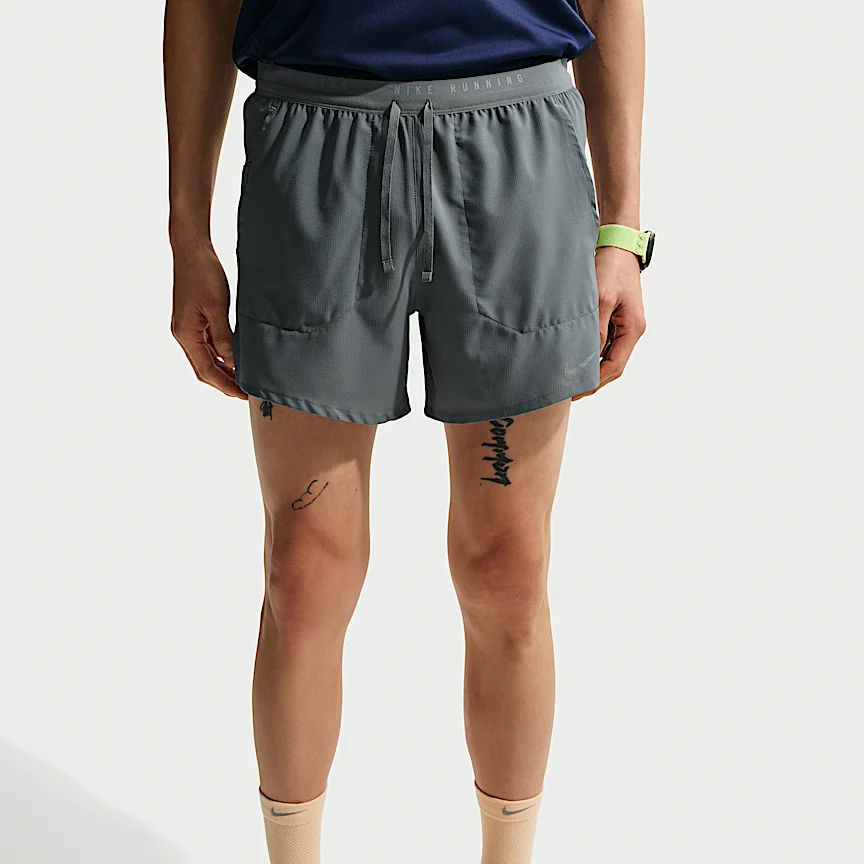 NIKE ストライド — メンズ Dri-FIT 13cm ランニングショートパンツ (インナー付き) - Image 2