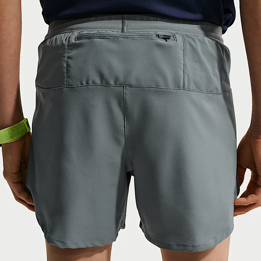 NIKE ストライド — メンズ Dri-FIT 13cm ランニングショートパンツ (インナー付き) - Image 3