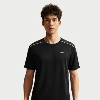 NIKE マイラー — メンズ Dri-FIT UV プロテクション ショートスリーブ ランニングトップ