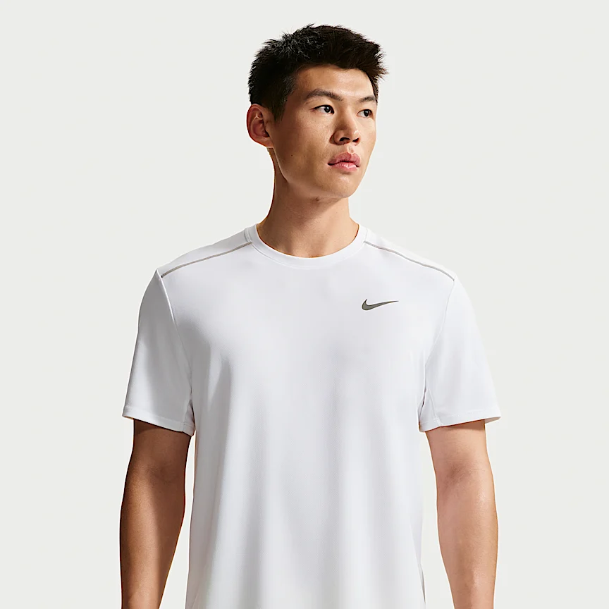 NIKE マイラー — メンズ Dri-FIT UV プロテクション ショートスリーブ ランニングトップ