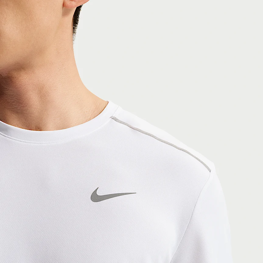NIKE マイラー — メンズ Dri-FIT UV プロテクション ショートスリーブ ランニングトップ - Image 6