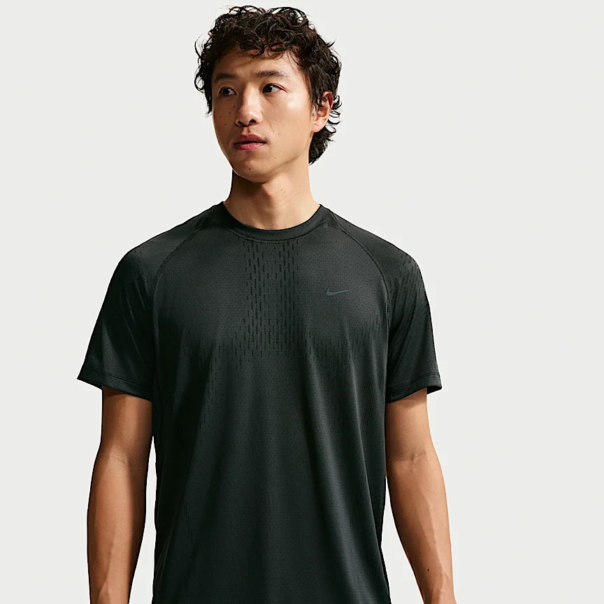 NIKE ストライド — メンズ Dri-FIT ADV ショートスリーブ ランニングトップ