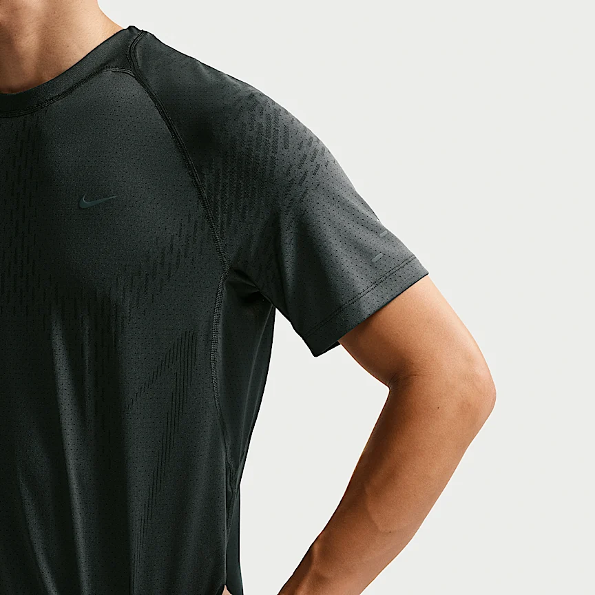 NIKE ストライド — メンズ Dri-FIT ADV ショートスリーブ ランニングトップ - Image 6